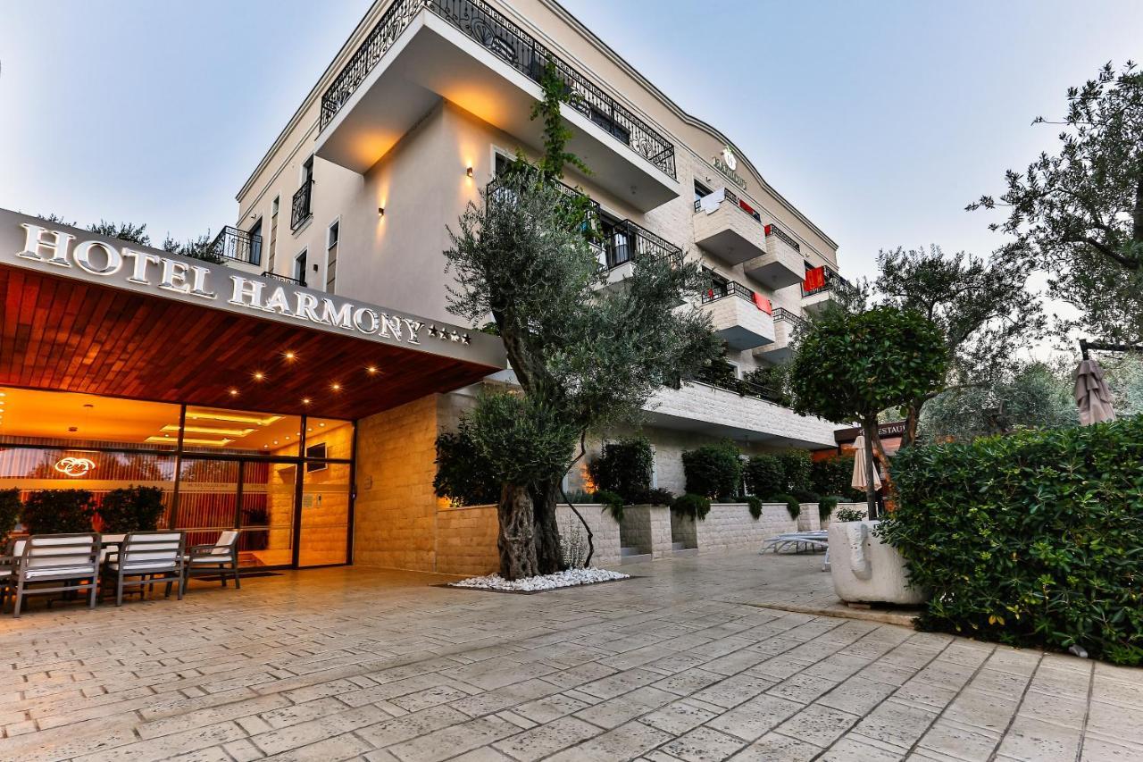 Hotel Harmony By Aycon Petrovac エクステリア 写真
