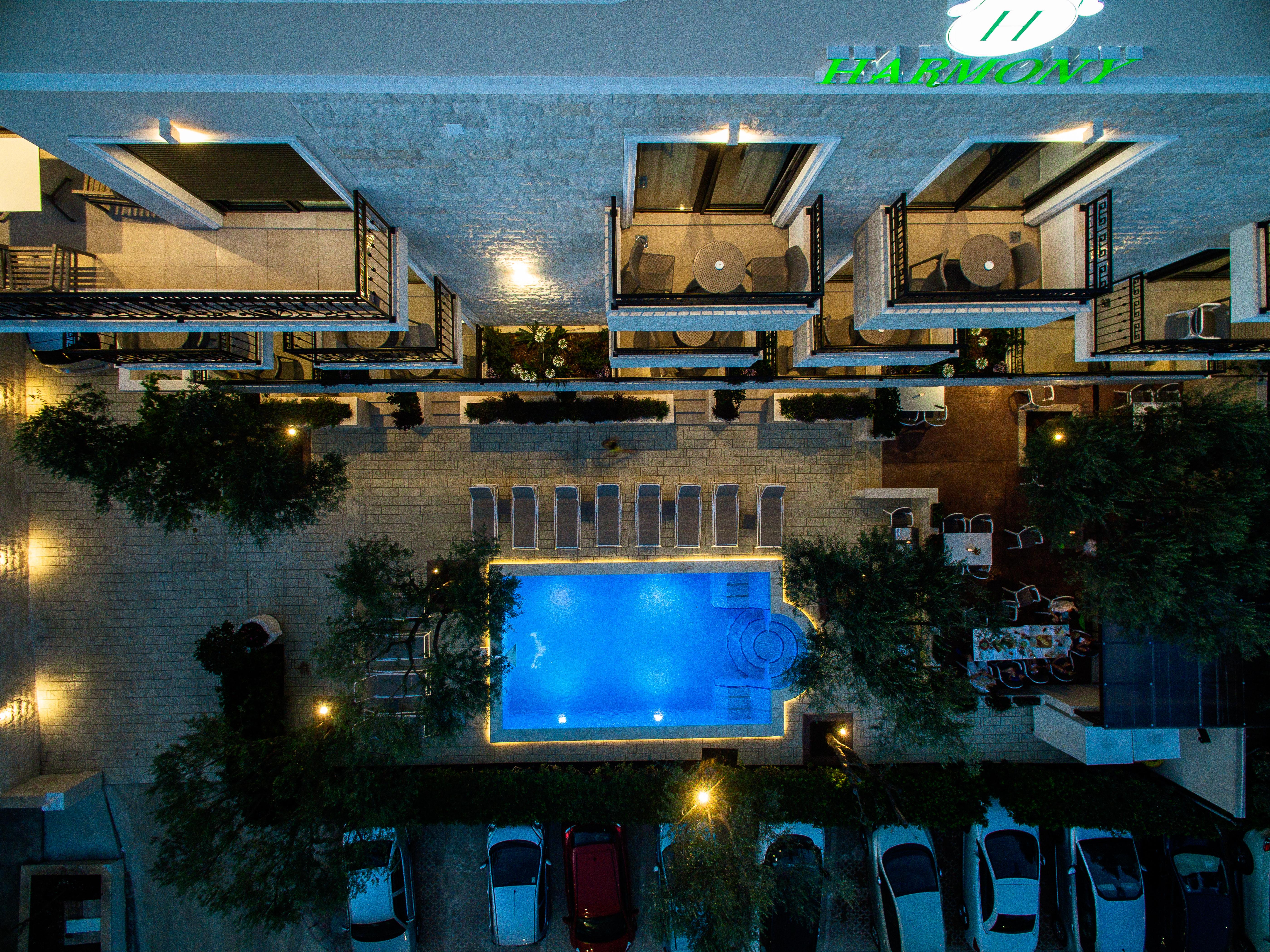 Hotel Harmony By Aycon Petrovac エクステリア 写真